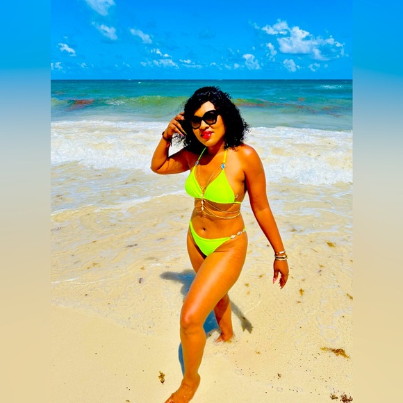 Gorgeous Neon Green Embellished 2 Piece Swimsuit. Definite Variation staple 🔥💣 - Picture 2 of 4